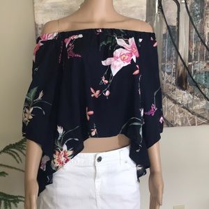 Yoins off shoulder slit back crop top